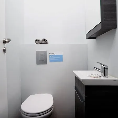 Mets Homm Extravagance Apartment